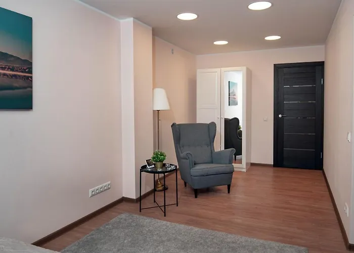 Crown Apartment